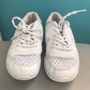 Chasse cheer shoes. Barely used